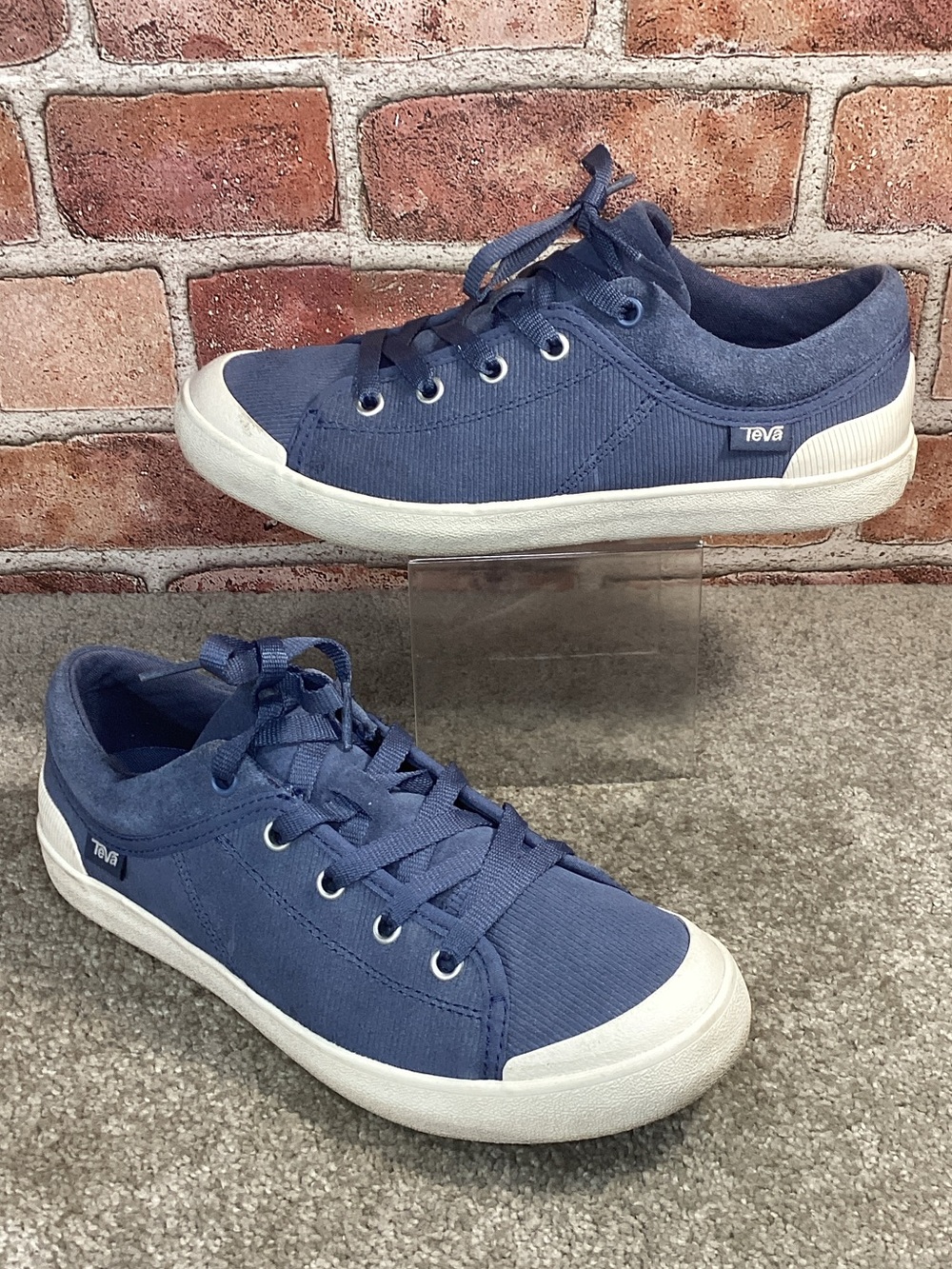 Teva Womens W Freewheel corduroy sneakers size 7.5